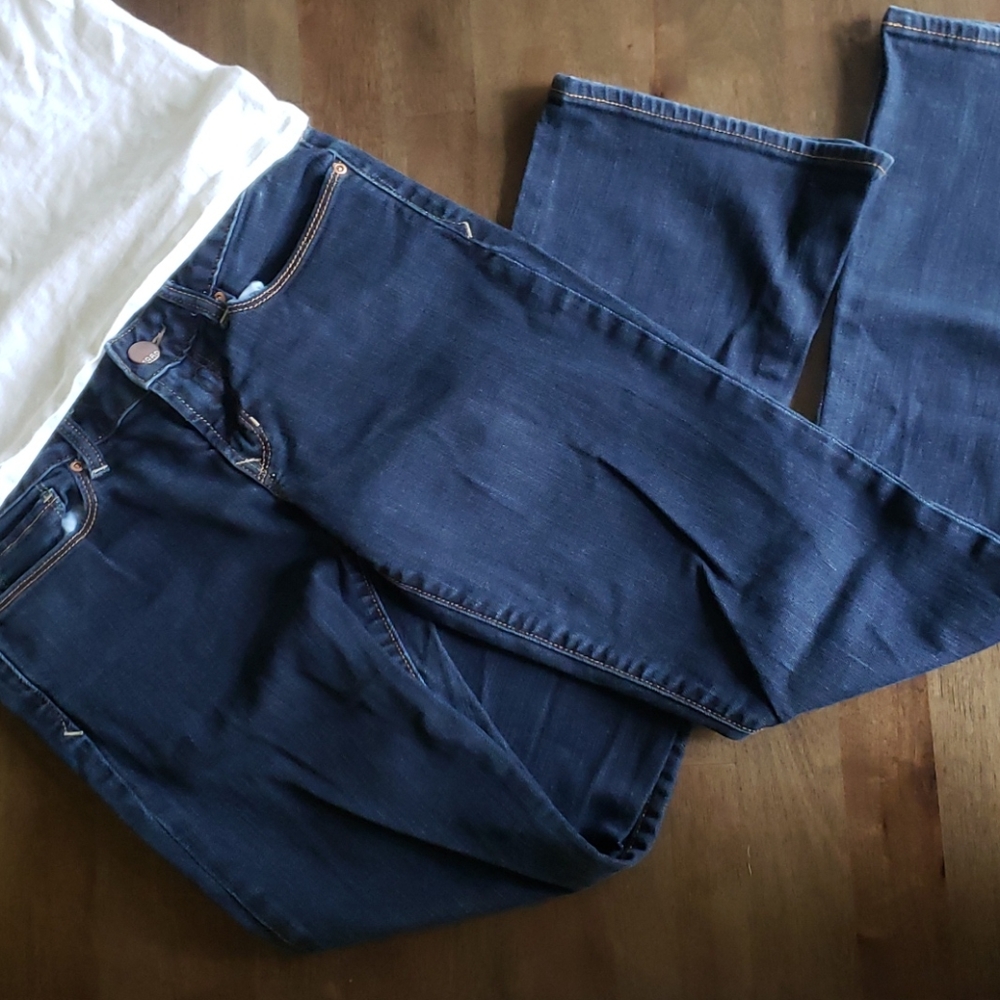 Gap Sexy Boot Dark wash 27/4a Like New